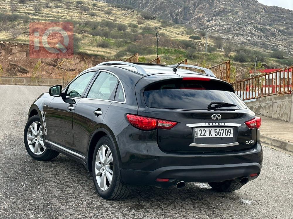 ئينفنتي QX70